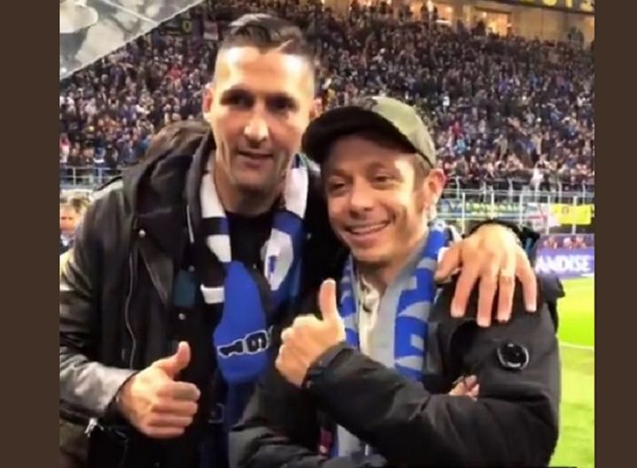 Marco Materazzi dan Valentino Rossi di San Siro