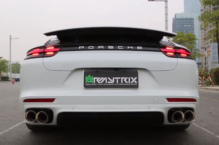 Porsche Panamera pakai knalpot Armytix