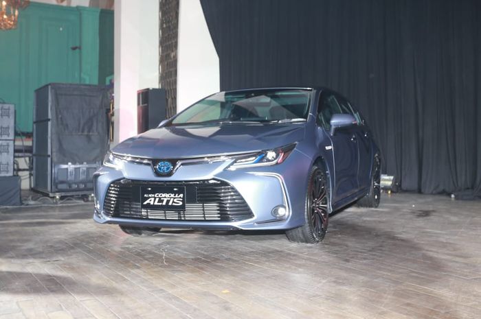 Toyota Corolla Altis Varian Hybrid