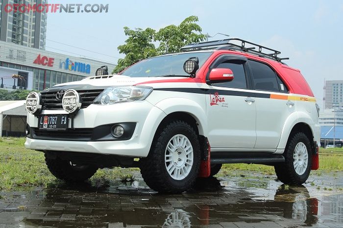 Toyota Fortuner VNT 2012 Adventure Rally Look