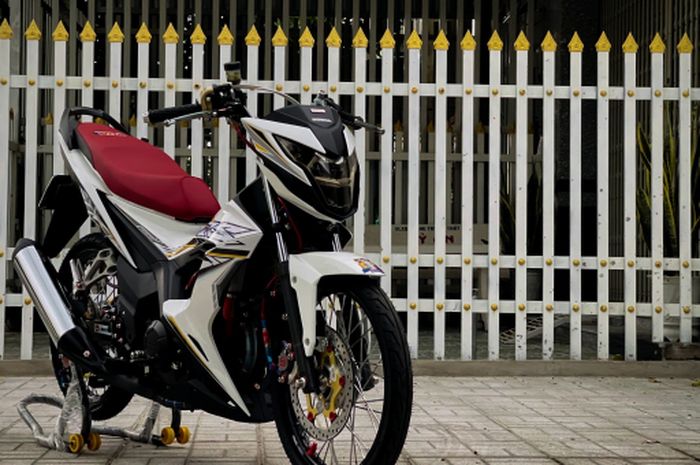 Modifikasi Honda Sonic 150R