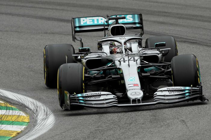 Mercedes dikabarkan kembali ke livery berwarna silver di F1 2022