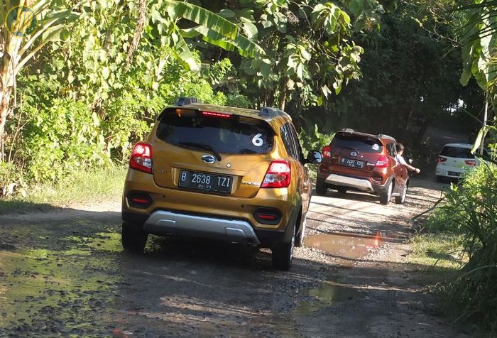 Perjalanan ke Pantai Ngandong, peningkatan suspensi dan fitur di Datsun Cross  bikin nyaman perjalan