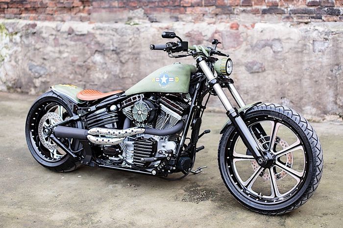 Custom Harley-Davidson Rocker dimodif beraura Angkatan Udara kreasi Nine Hills