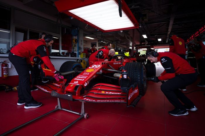 Tim Ferrari dikabarkan melakukan latihan ribuan kali pit stop menjelang dimulainya musim balap F1 2023