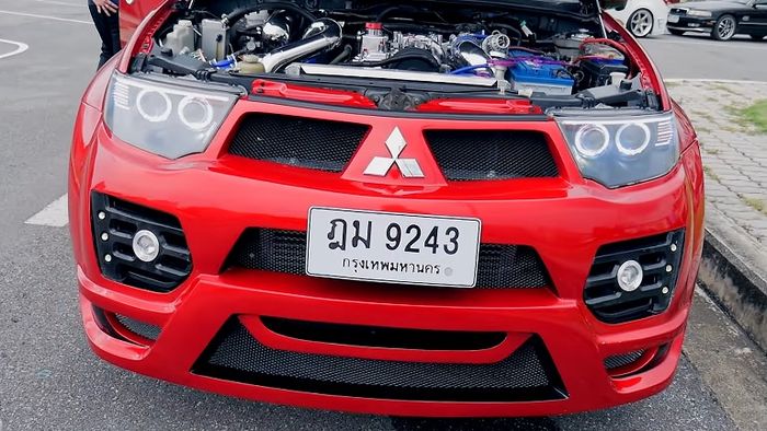 Modifikasi Mitsubishi Pajero Sport lama dengan tampilan klimis