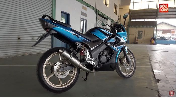 Honda CBR 150R generasi pertama tanpa kick starter