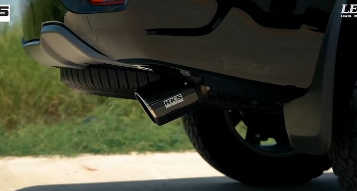 Knalpot HKS Legamax Thailand terpasang di Isuzu MU-X baru