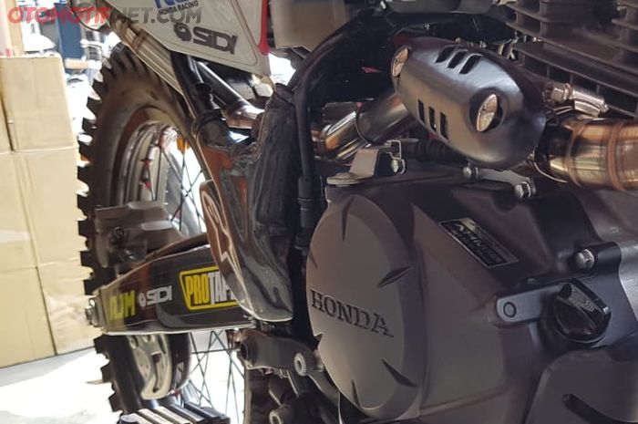 Frame cover carbon Kevlar Honda CRF150L