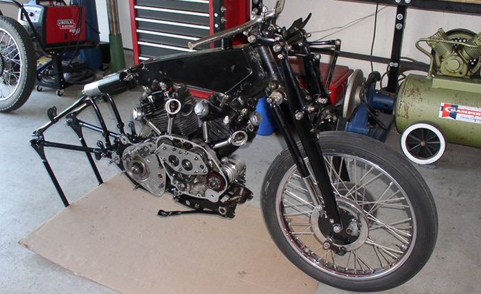 Sasis Vincent Black Shadow