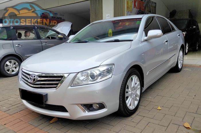Spesifikasi dan harga Toyota Camry tahun 2011 seken