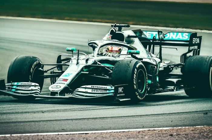 Bos Mercedes, Toto Wolff kaget dengan torehan lap tercepat yang dicatatkan oleh Lewis Hamilton pada lap terakhir balapan F1 Inggris