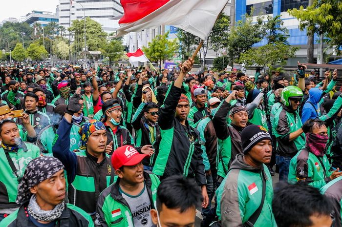 Ilustrasi demo ojek online.