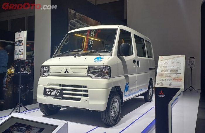 Mitsubishi Minicab-MiEV dipamerkan pada ajang IIMS Hybrid 2022