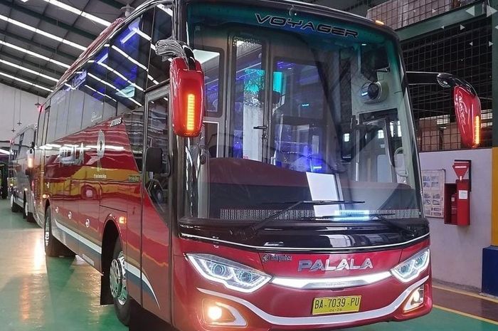 Bus baru PO Palala garapan karoseri Adi Putro dengan livery special edition.