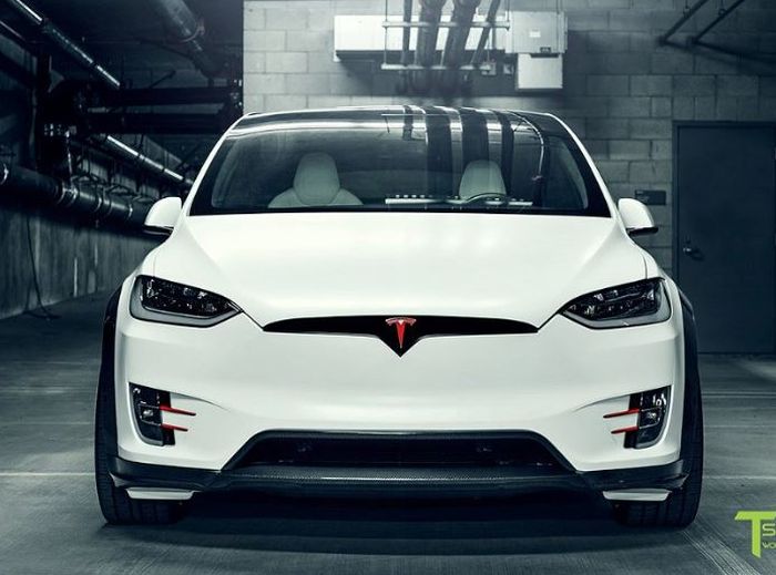 Tampilan depan modifikasi Tesla Model X garapan T-Sportline, AS