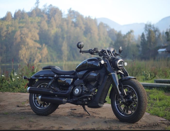 QJMotor SRV 250 Libero