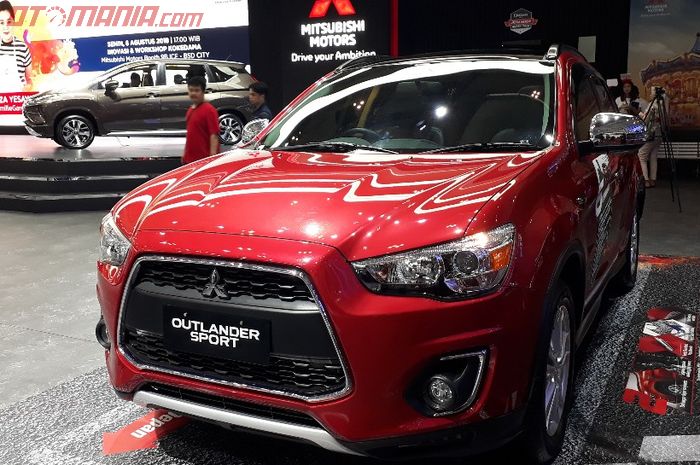 Mitsubishi Outlander jadi salah satu mobil yang dapat diskon besar di GIIAS 2018