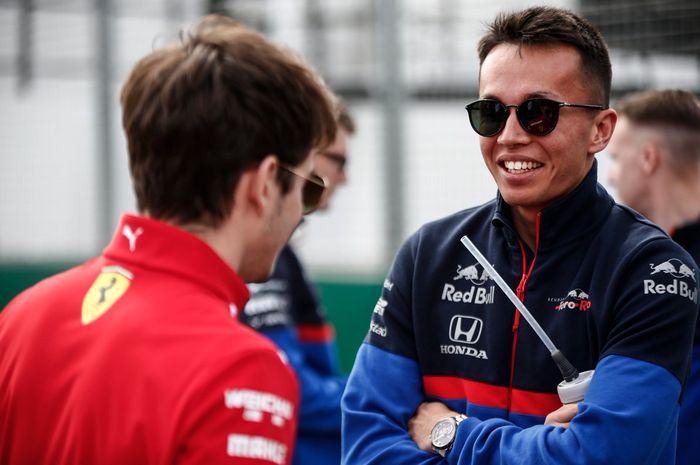 Alexander Albon akan memperkuat barisan tim Red Bull untuk menggepur tim Ferrari di klasemen konstruktor