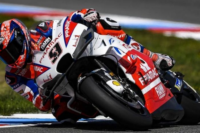 Danilo Petrucci dengan aero fairing baru Ducati