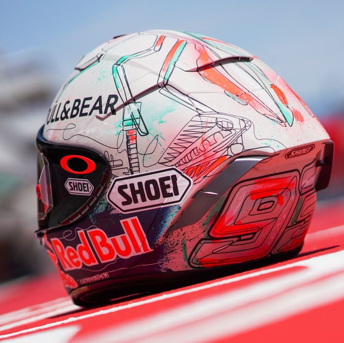 Desain yang unik pada livery helm Marc Marquez di MotoGP Catalunya 2019