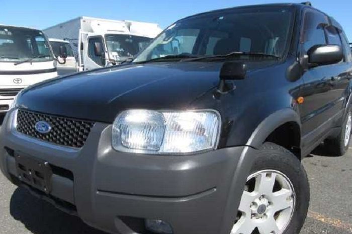 Review Ford Escape 3.0 2002, kapasitas Mesin Besar Tenaga Badak Banget