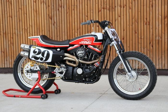 Harley Davidson XLH 1983 kustom flat tracker milik Yann Le Douche, dilansir oleh www.bikebound.com