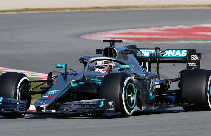 Tim Mercedes mengoleksi lebih banyak jarak tempuh dan data untuk engineer mereka pada tes pramusim F1 2019