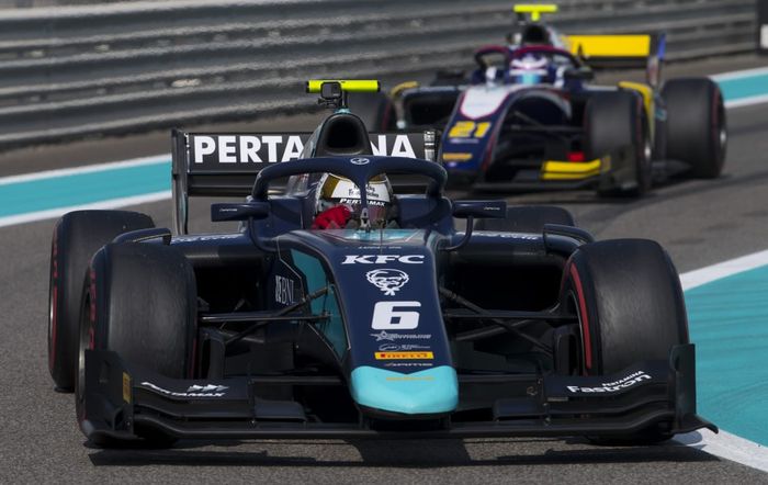 Adaptasi Sean Gelael dengan mobil tim DAMS yang juara F2 2019, berjalan mulus di sirkuit Yas Marina