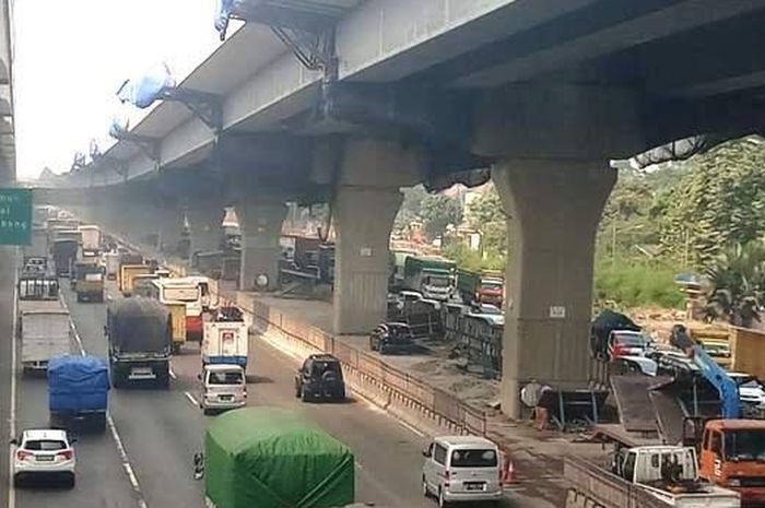 Ilustrasi Jalan Tol Jakarta-Cikampek