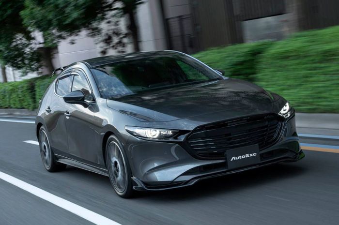 Modifikasi Mazda3 hasil garapan AutoExe