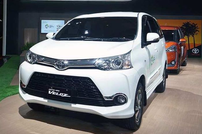 Spesifikasi dan kisaran harga Toyota Avanza Veloz tahun 2017 seken