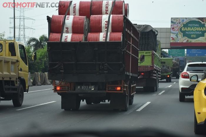 Cara Aman Berkendara 