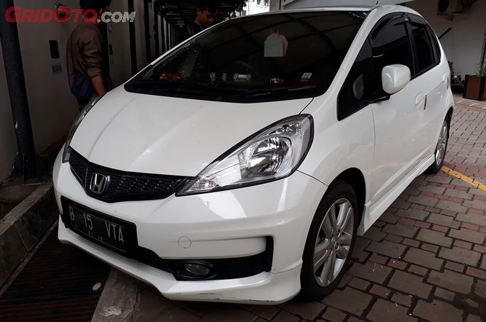 Ilustrasi Honda Jazz GE8