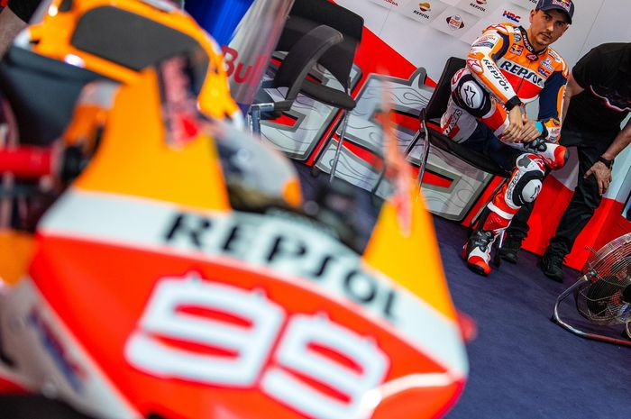 Jorge Lorenzo perbaiki waktu lebih dari 1 detik di hari kedua tes MotoGP Qatar