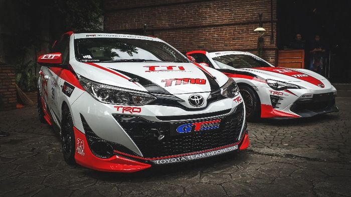 Livery Toyota Team Indonesia pada New Yaris dan Toyota 86