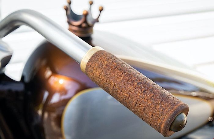 Setang custom one-piece berbahan stainless steel