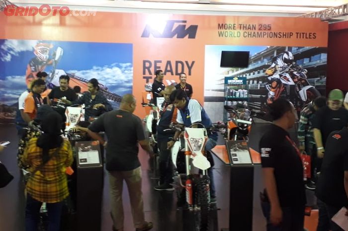 Booth KTM di IIMS 2019