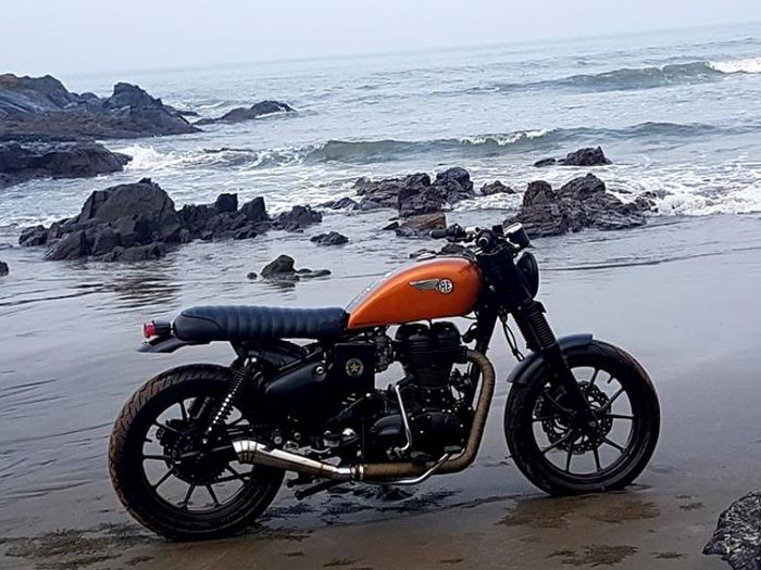 Royal Enfield Electra custom brat style dari Bulleteer Custom