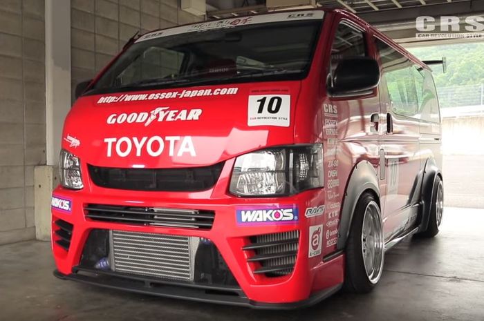 Toyota Hiace jadi mobil drift