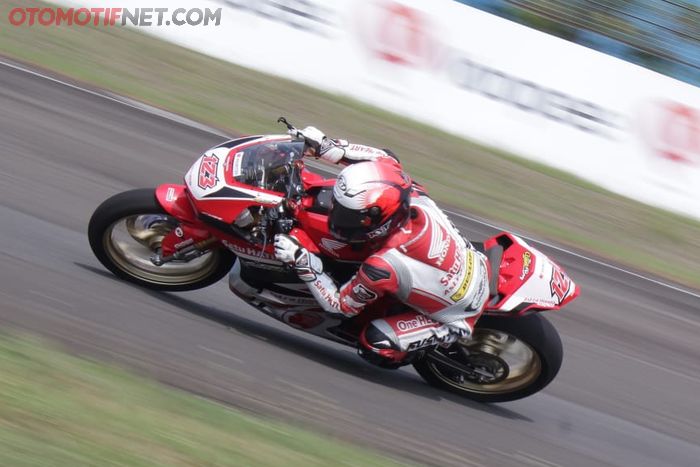 Rheza Danica di kelas AP 250 ARRC Sentul (14/10/2018)