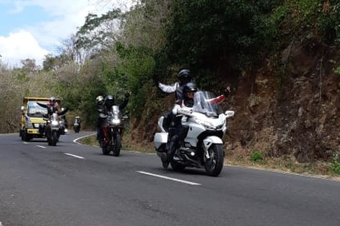 Turing Honda Bigbike ke Flores