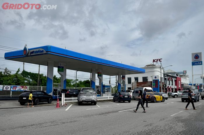 SPBU PTT Station di Bangkok, Thailand