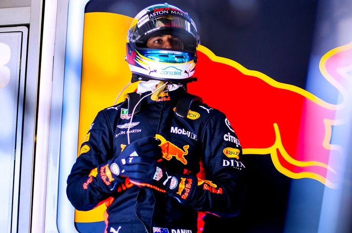 Daniel Ricciardo terkejut karena catatan waktu fastest lap-nya tidak diakui di GP F1 Kanada