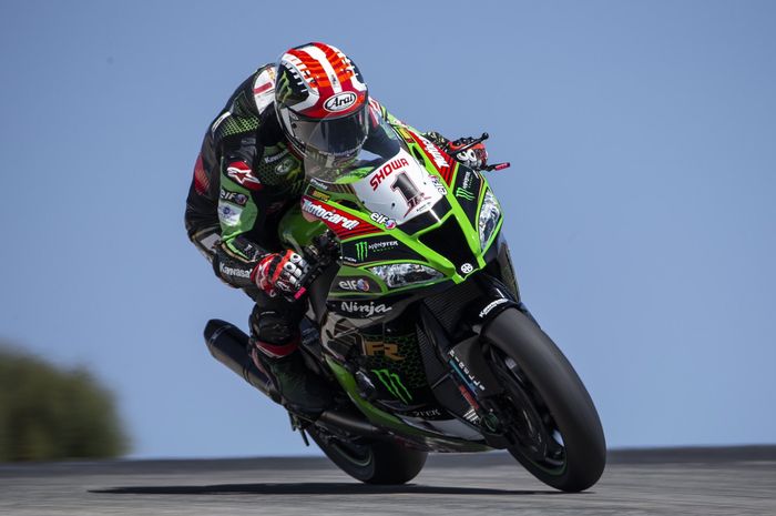 Kawasaki berhasil mengasapi Ducati, Jonathan Rea keluar sebagai pemenang Superpole Race WSBK Aragon 2020