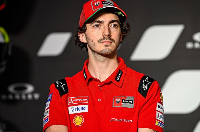 Francesco Bagnaia menilai penampilan Marco Bezzecchi yang makin matang layak untuk mendapatkan promosi pada MotoGP 2022