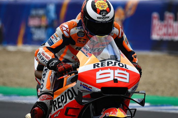 Pembalap Repsol Honda, Jorge Lorenzo, hampir saja salah masuk ke paddock tim Ducati saat FP2 MotoGP Spanyol