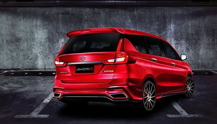 Tampilan belakang Suzuki Ertiga baru pakai body kit Amotriz