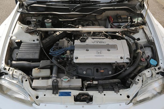 Mesin modifikasi Honda Civic Estilo hanya dioprek tipis-tipis