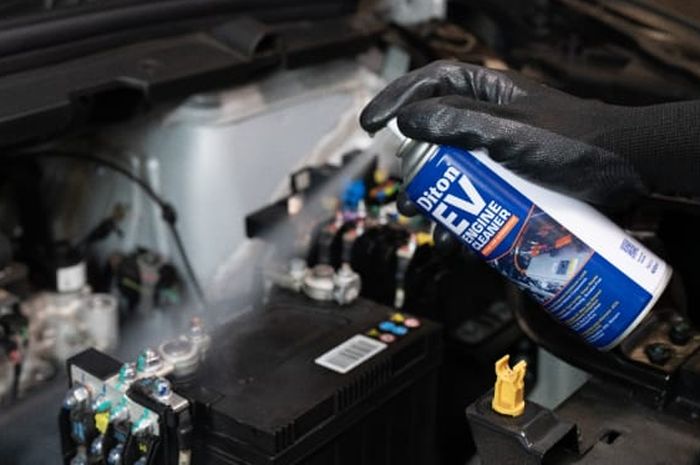 Diton EV Engine Cleaner